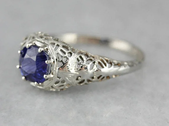 Art Deco Sapphire Solitaire Engagment Ring