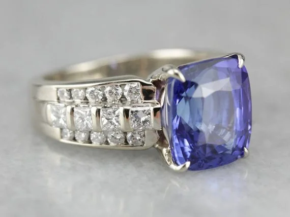 Spectacular Tanzanite Statement Ring