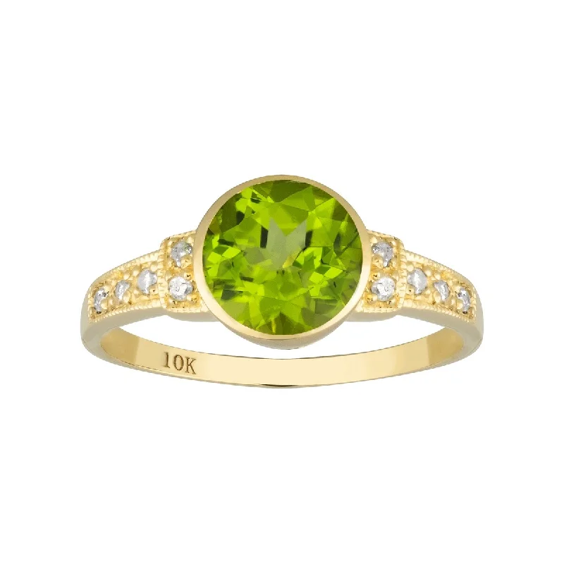 Viducci 10k Yellow Gold Vintage Style Genuine Round Peridot and Diamond Ring