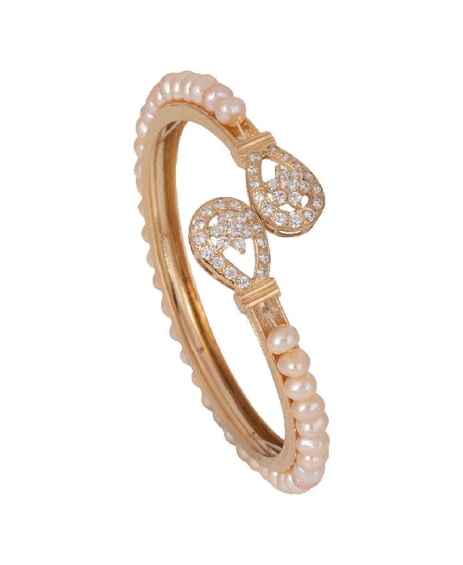 Delightful Pink Pearl Bangle