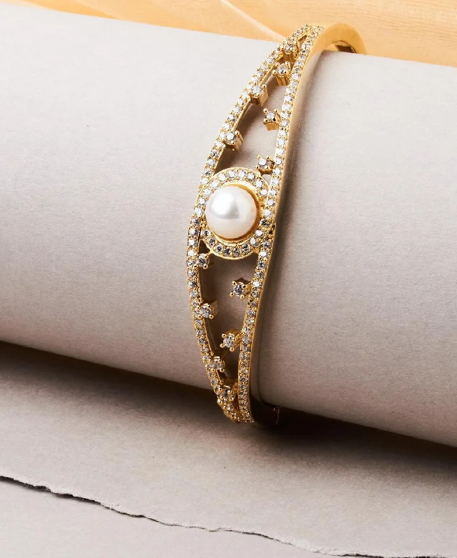 Elegant and classy Pearl Bangle