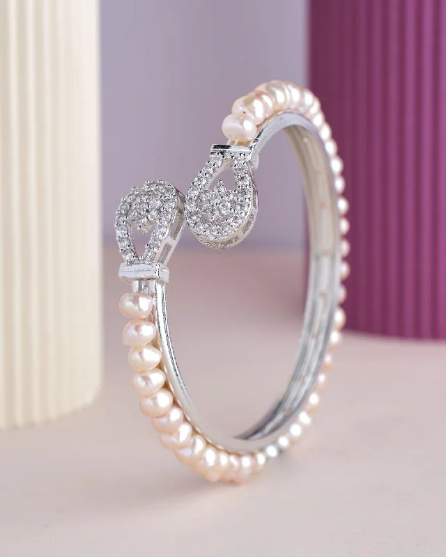 Flory White Pearl Bangle