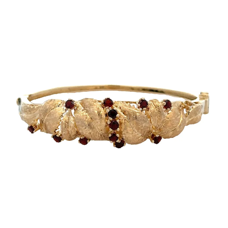 Mid-Century Vintage Garnet Foliate Bracelet in Yellow Gold