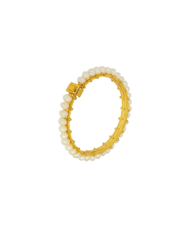 Pretty Real Pearl Bangle