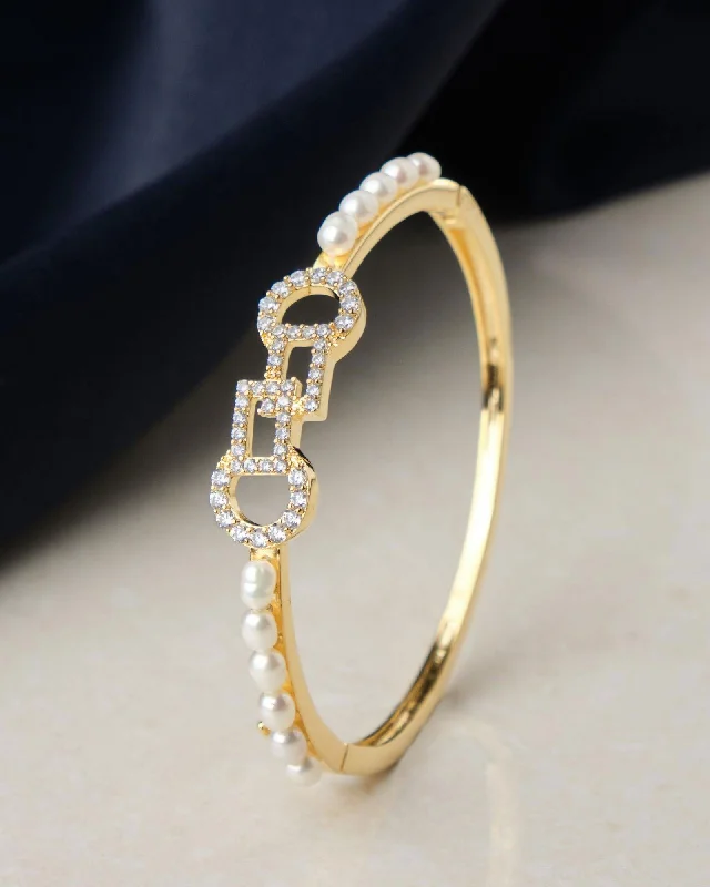 Minaret Pearl Bangle