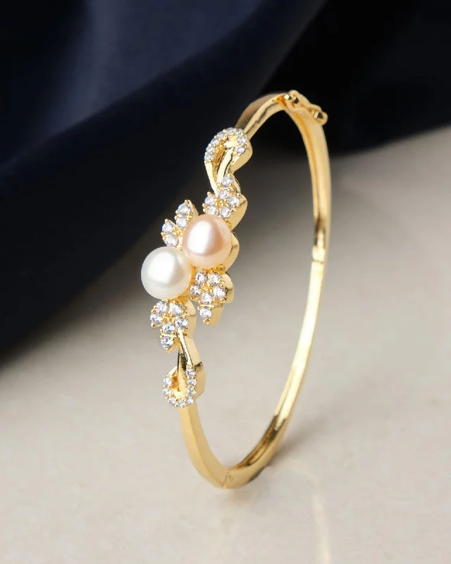 Grape Vine Pearl Bangle