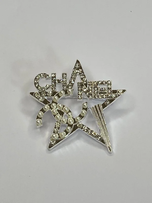 Brooches silver