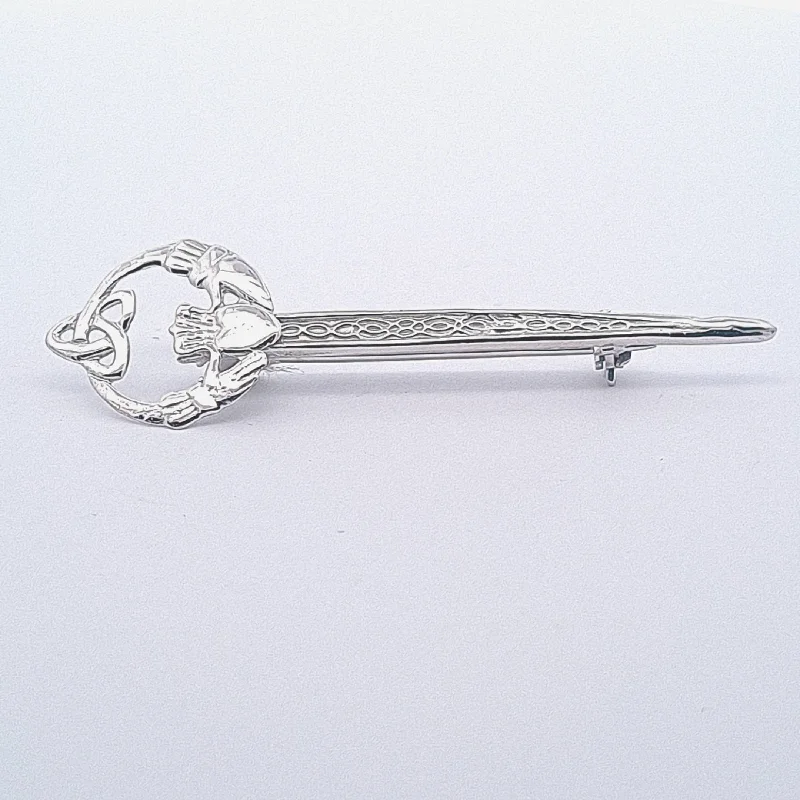 Claddagh pin brooch 37307