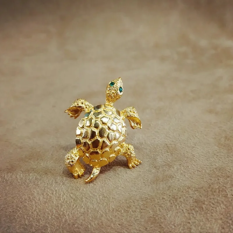 Vintage Gold tortoise brooch