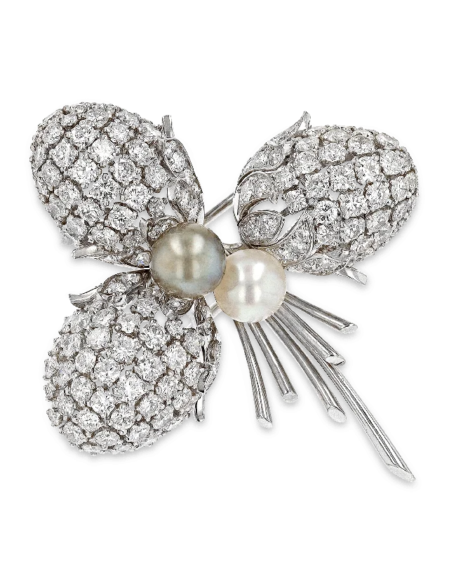 Sterlé Diamond and Pearl Pin