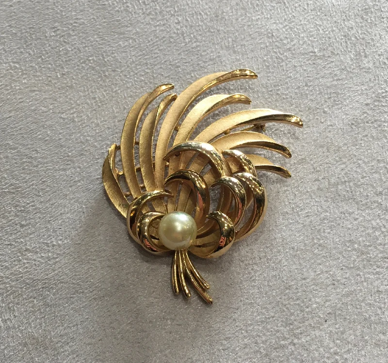 Trifari Vintage Pearl Leafy Spray Brooch