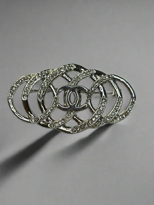 Brooch (silver)