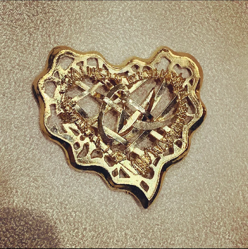 Vintage Lacroix gold heart brooch