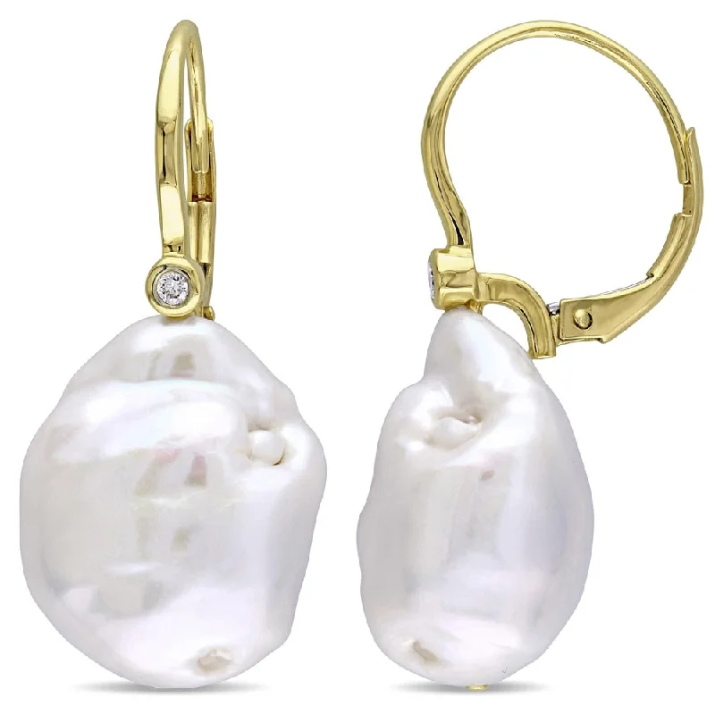 Miadora Signature Collection 14k Yellow Gold Cultured Freshwater Pearl Diamond Leverback Earrings (14.5-15mm) (G-H, SI1-SI2)